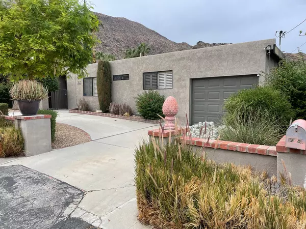 250 W Crestview DR, Palm Springs, CA 92264