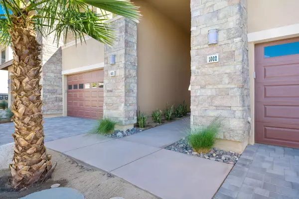 Palm Desert, CA 92260,1002 Retreat CIR