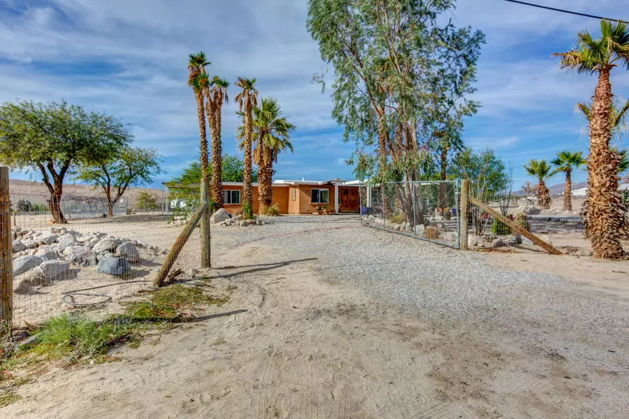 30865 Pace LN, Desert Hot Springs, CA 92241