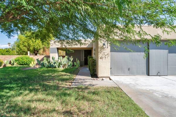 1426 Sunflower CIR N, Palm Springs, CA 92262