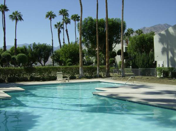 351 N Hermosa DR #4b2, Palm Springs, CA 92262