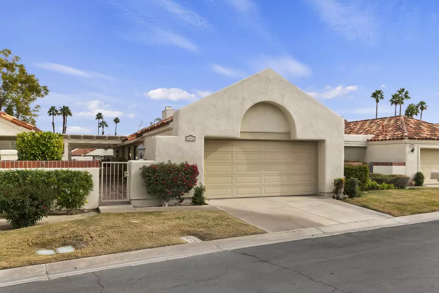 43632 Calle Las Brisas W, Palm Desert, CA 92211