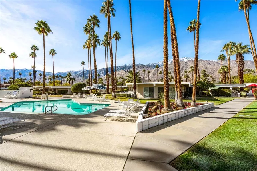 2033 E Ramon RD #1 B, Palm Springs, CA 92264