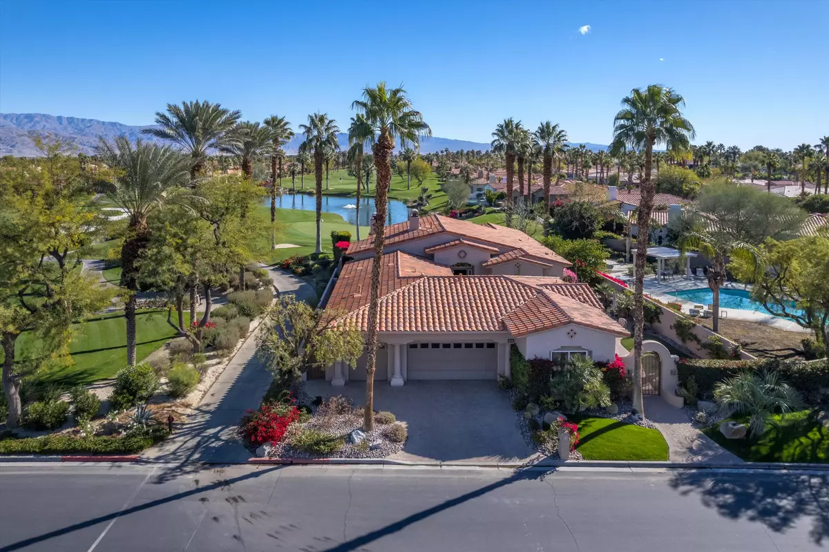 Palm Desert, CA 92211,816 Mesa Grande DR