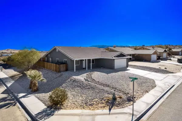 29 Palms, CA 92277,5127 Split Rock AVE