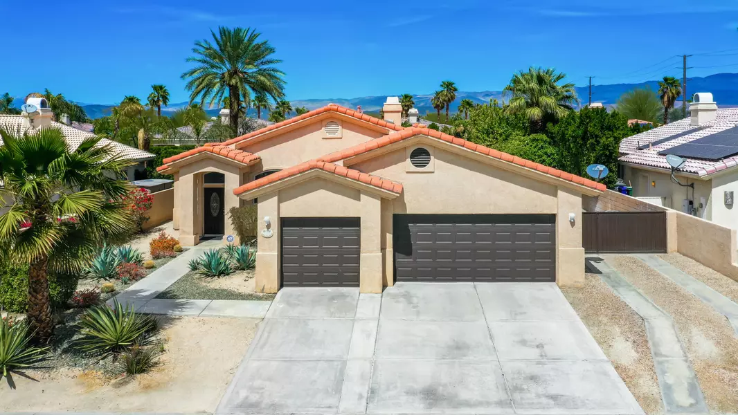 74128 College View CIR, Palm Desert, CA 92211