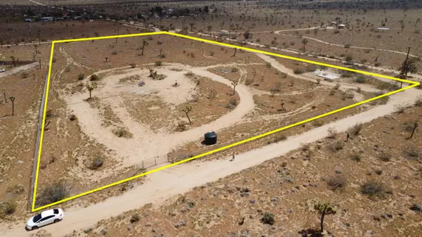 Landers, CA 92285,3 Luna Vista LN