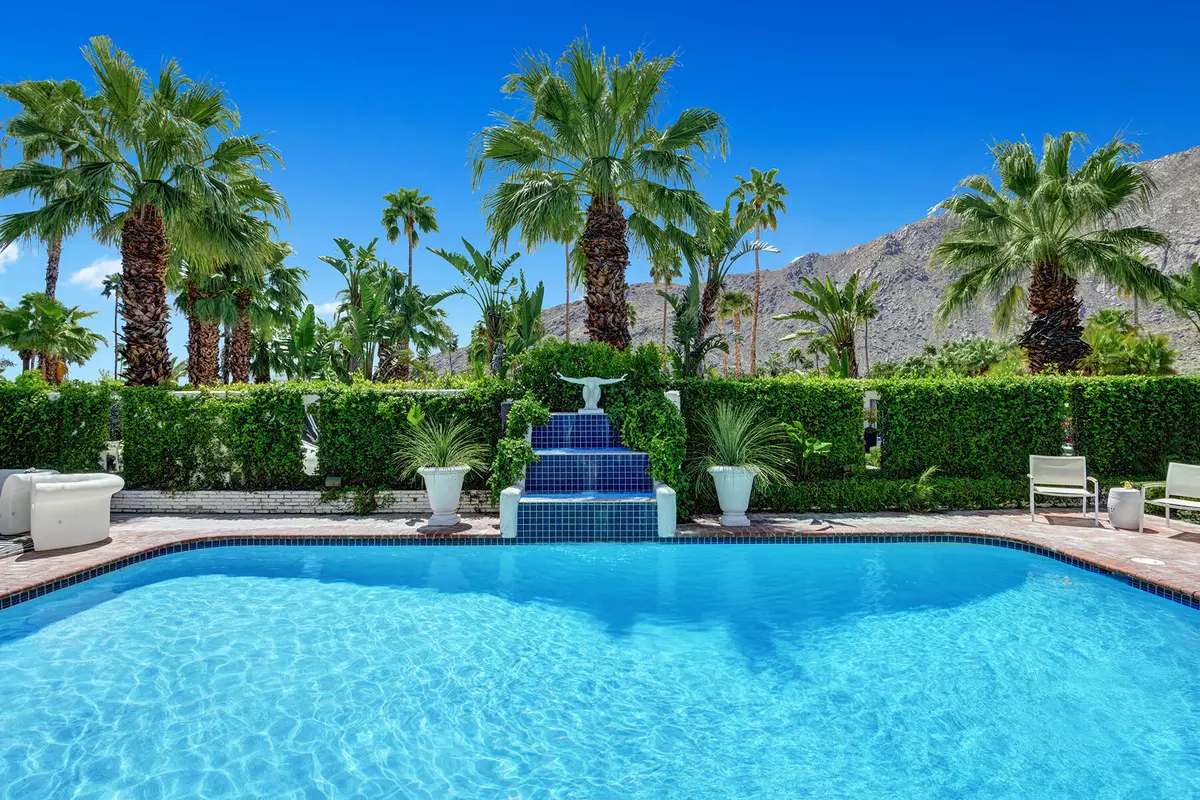 Palm Springs, CA 92262,879 Camino Sur