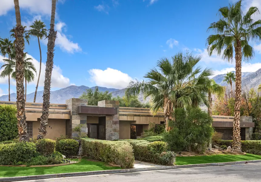 483 E Santiago WAY, Palm Springs, CA 92264