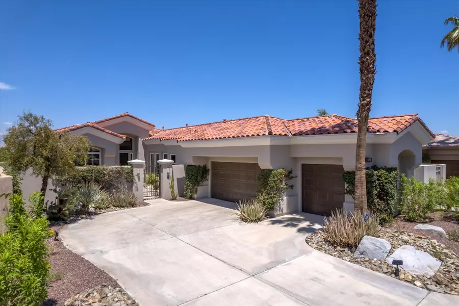 156 White Horse TRL, Palm Desert, CA 92211