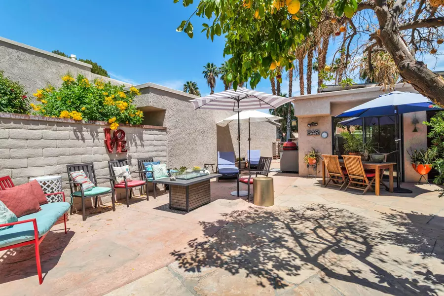 2990 Calle Arandas, Palm Springs, CA 92264