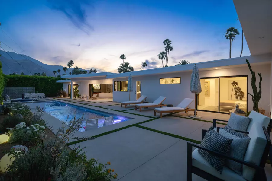 1185 Linda Vista RD, Palm Springs, CA 92262