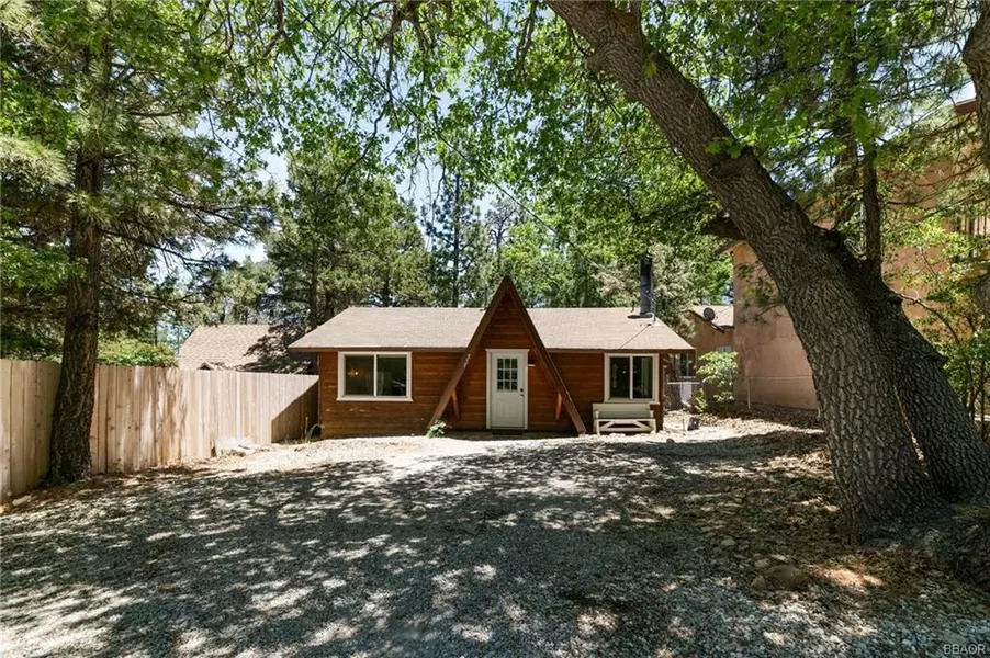 737 Sunset AVE, Sugarloaf, CA 92386