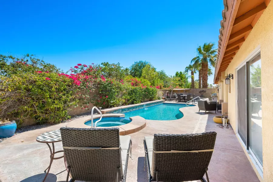 78512 Naples DR, La Quinta, CA 92253