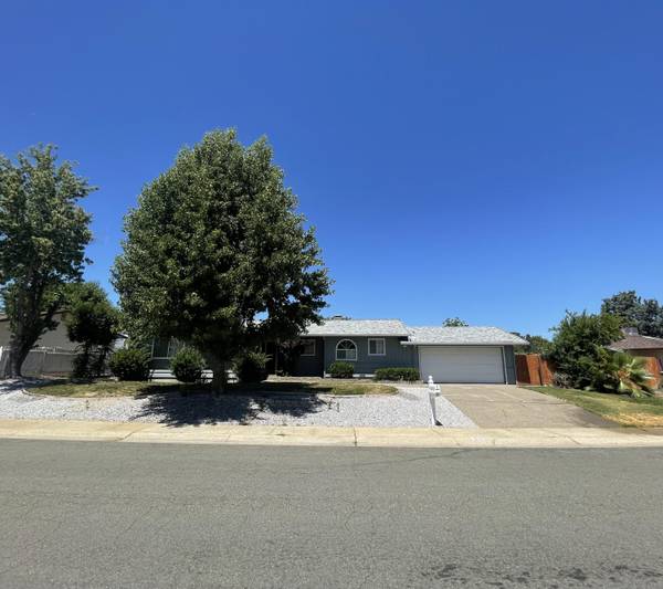 4170 Meander DR, Redding, CA 96001