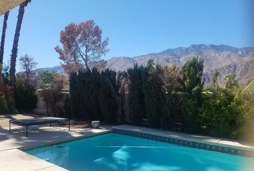 1040 E Deepak RD, Palm Springs, CA 92262