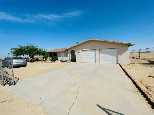 1361 Tyler Ave, Thermal, CA 92274