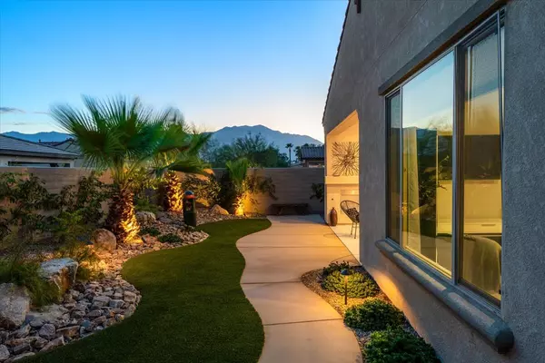 Rancho Mirage, CA 92270,15 Vintage