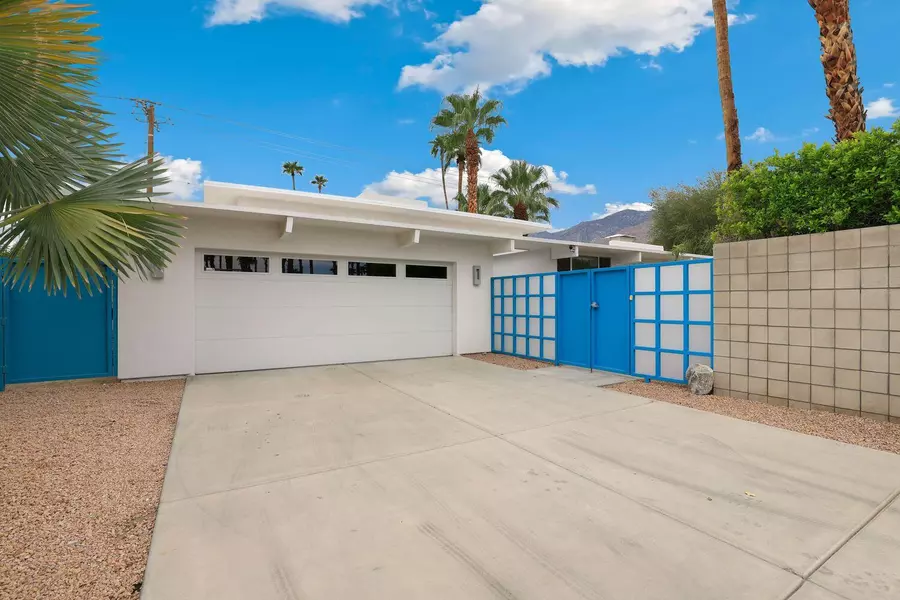 1355 E Sunny Dunes RD, Palm Springs, CA 92264