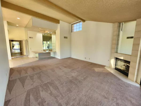 Palm Springs, CA 92264,6742 Harwood CIR