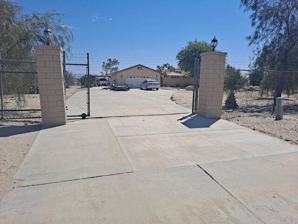 30820 Via Las Palmas, Thousand Palms, CA 92276