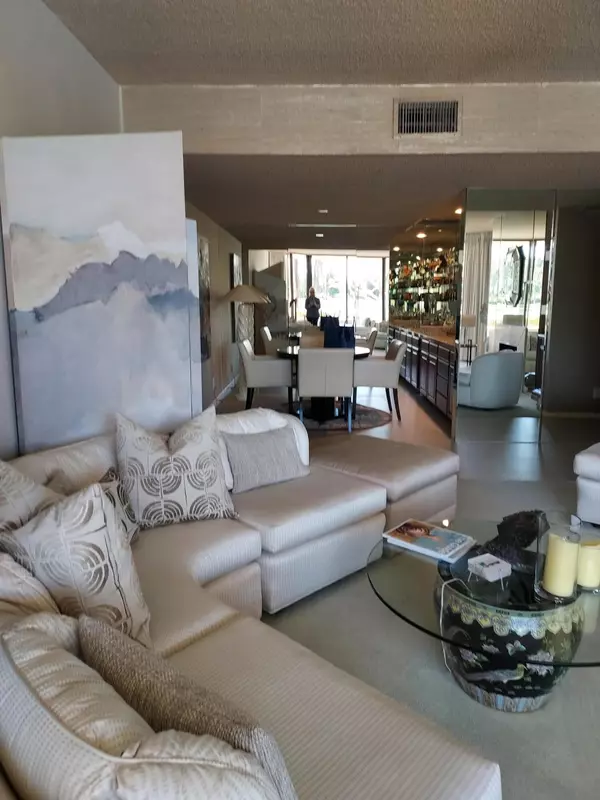 Rancho Mirage, CA 92270,910 Island DR #113