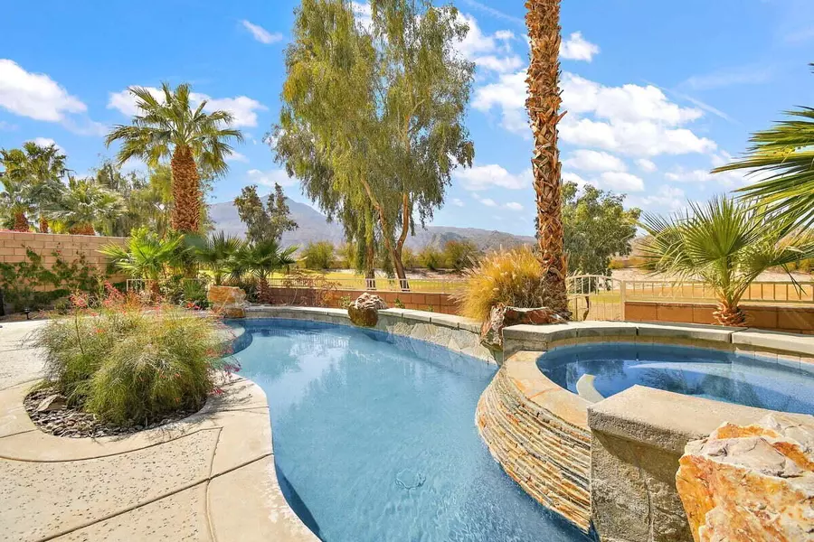 81086 Barrel Cactus RD, La Quinta, CA 92253