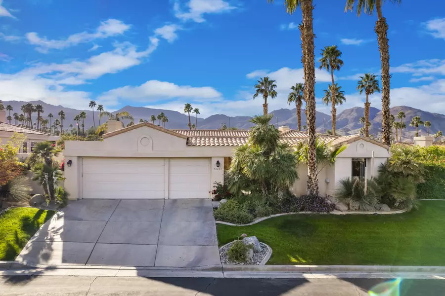 48207 Monterra CIR W, Palm Desert, CA 92260