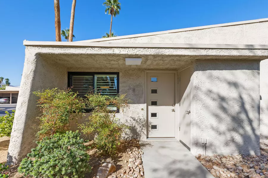 1111 East Ramon RD #34, Palm Springs, CA 92264