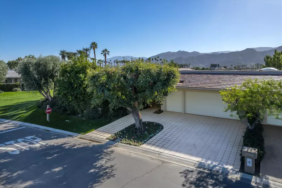 1 Mayfair DR, Rancho Mirage, CA 92270