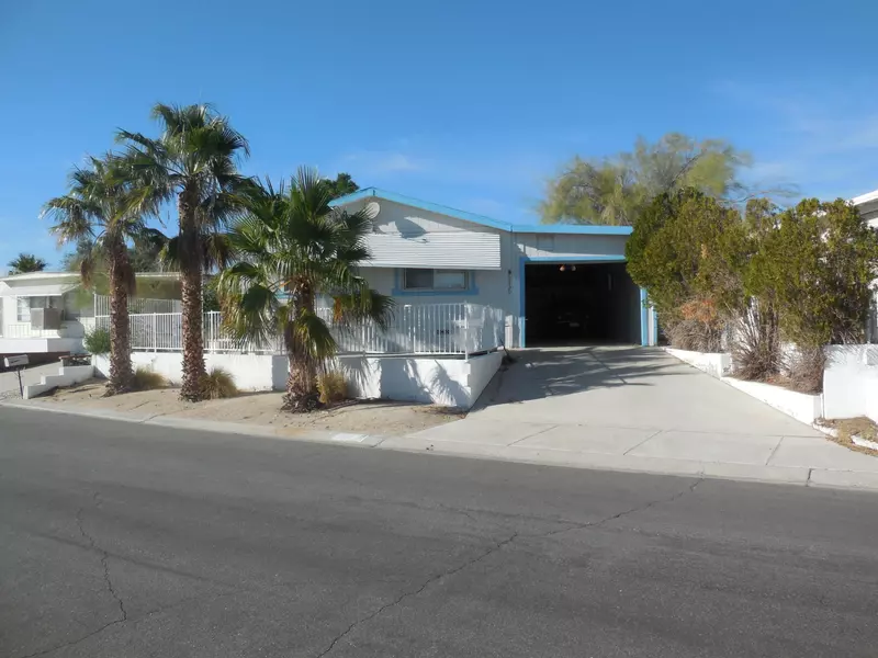 69420 Poolside DR, Desert Hot Springs, CA 92241