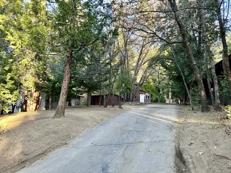 25980 Hemstreet, Idyllwild, CA 92549