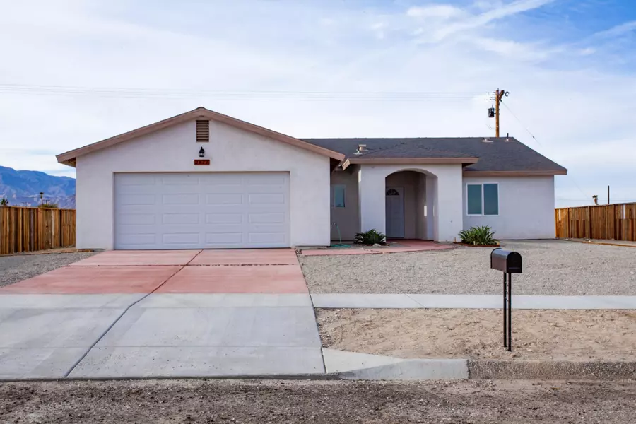 2877 Gram DR, Thermal, CA 92274