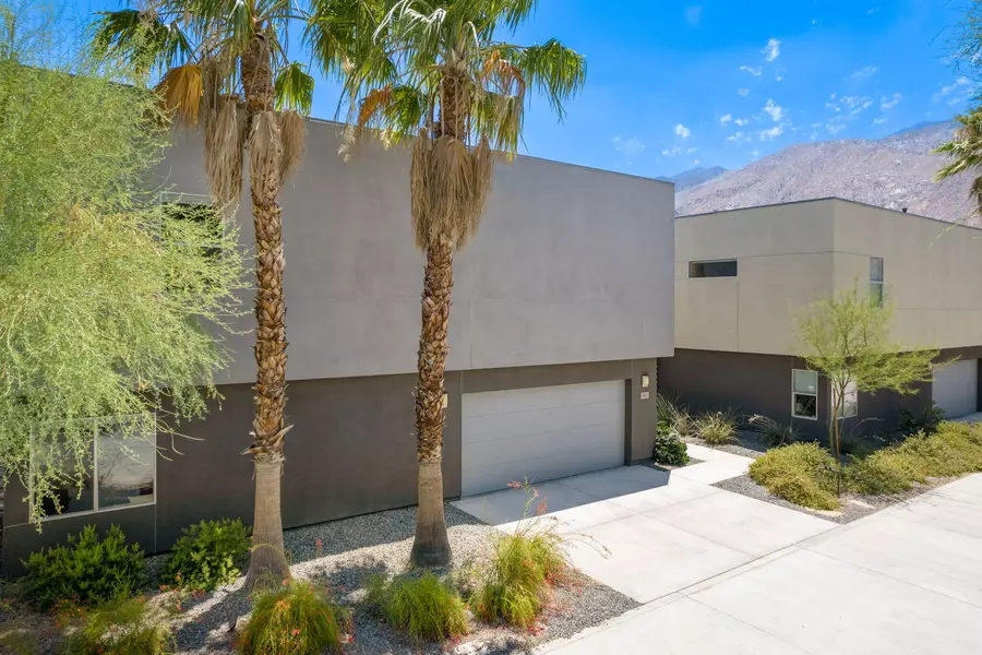 1057 Dane DR, Palm Springs, CA 92262