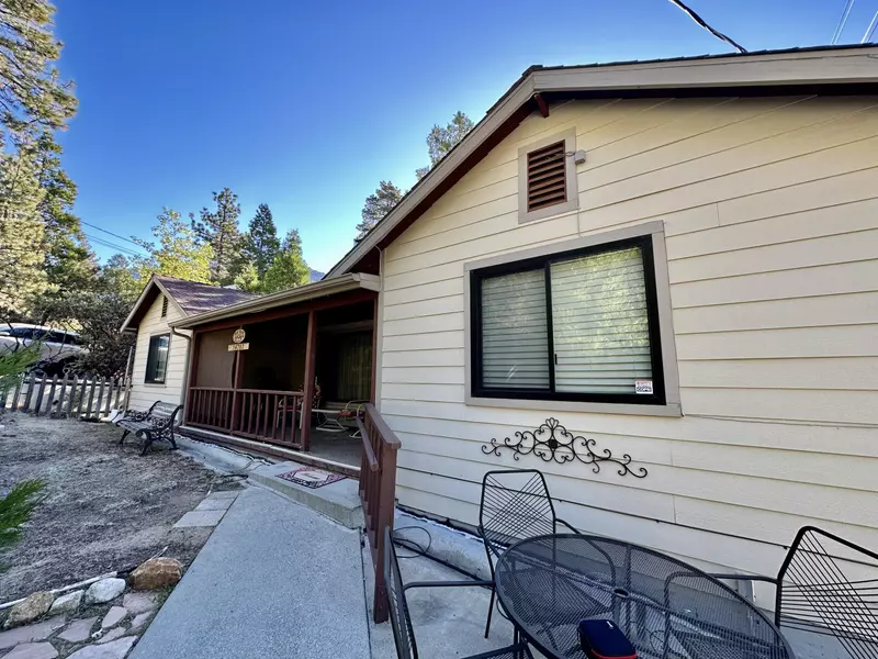 54707 Pine Crest AVE, Idyllwild, CA 92549