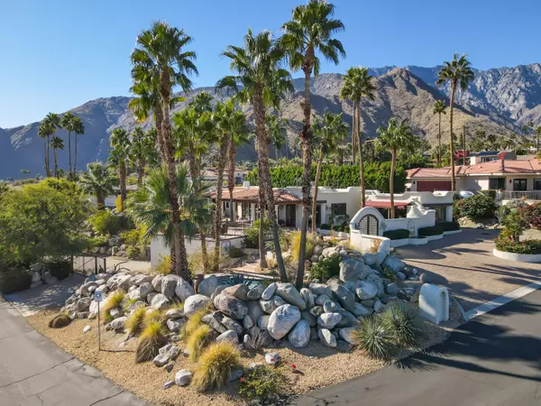 Palm Springs, CA 92262,951 W VíA Olivera