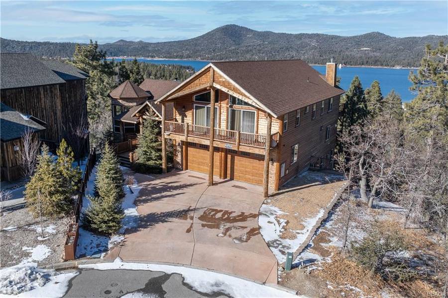 828 Sky High DR, Big Bear Lake, CA 92315