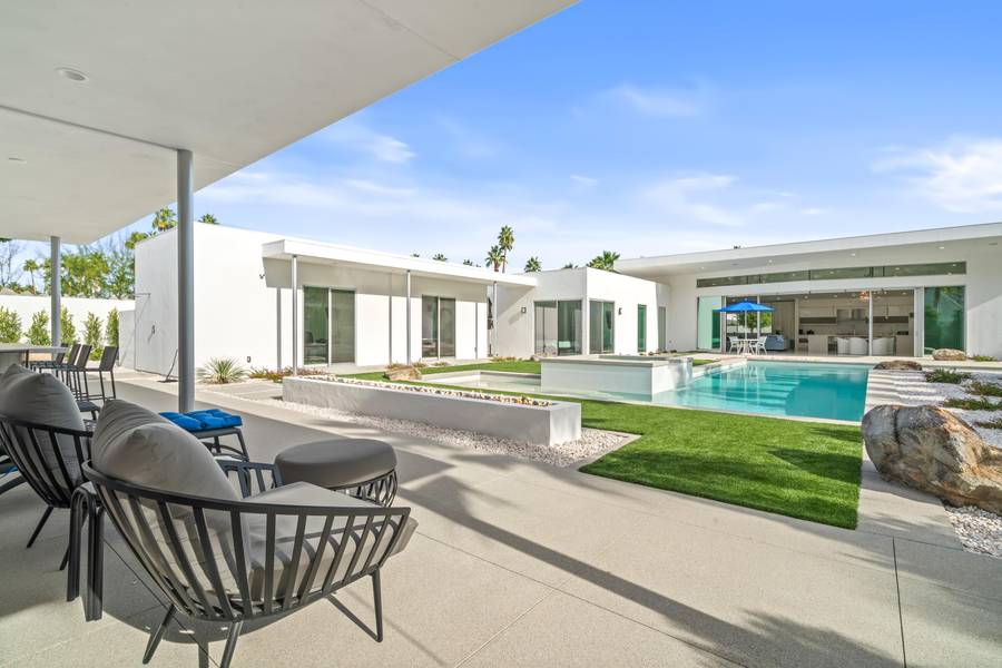 918 Las Palmas Estates DR, Palm Springs, CA 92262