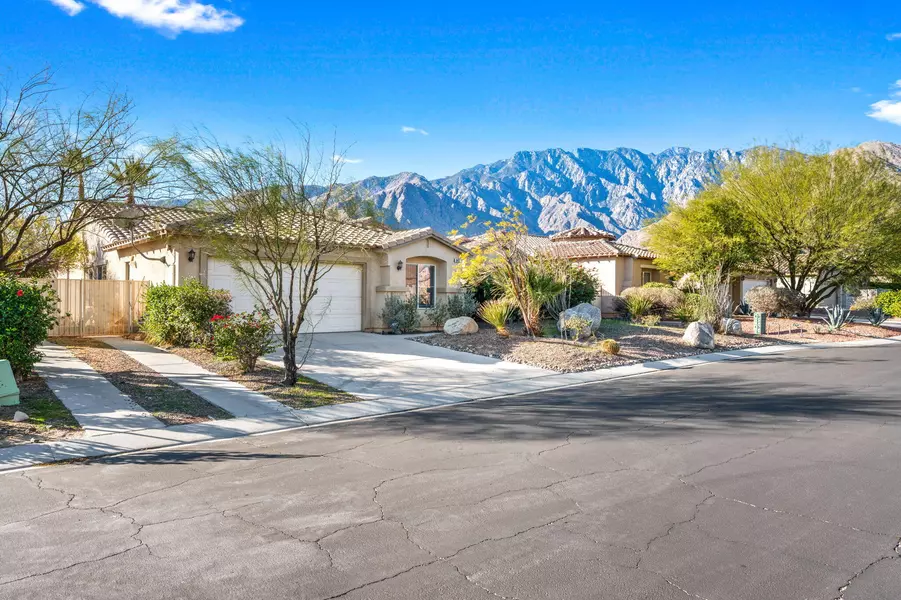 843 Alta Ridge RDG, Palm Springs, CA 92262