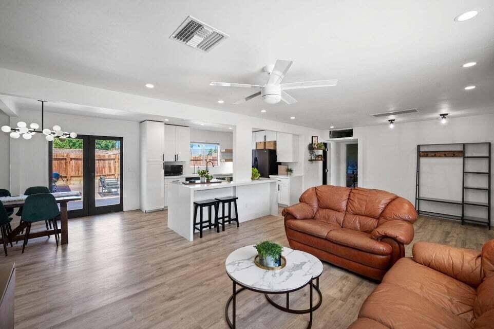 Cathedral City, CA 92234,68664 H ST