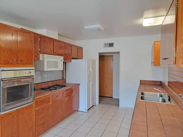 La Quinta, CA 92253,51986 Avenida Juarez