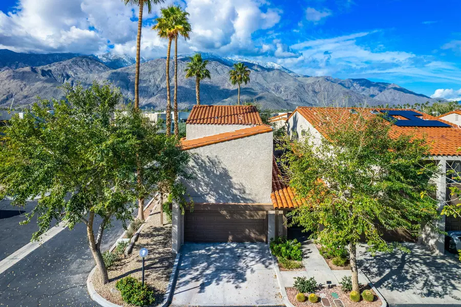 219 S Louella RD, Palm Springs, CA 92262