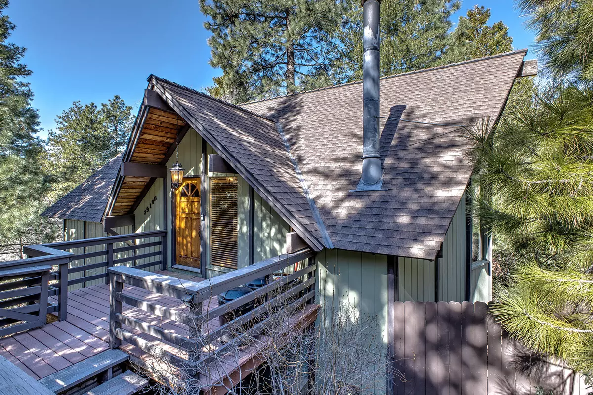 Idyllwild, CA 92549,25105 Cougar RD