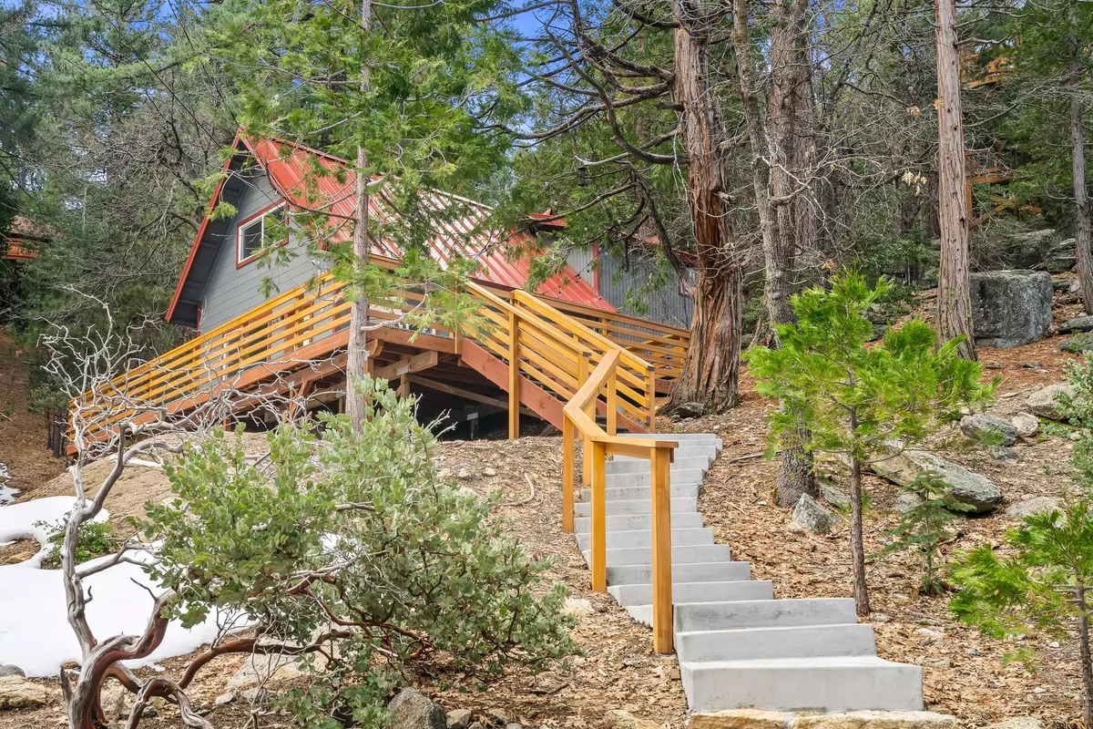 Idyllwild, CA 92549,52905 Fernland DR