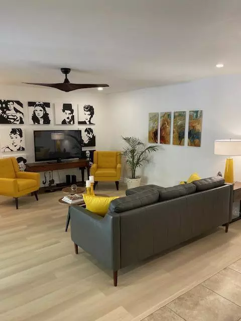 Palm Springs, CA 92264,2072 Normandy CT