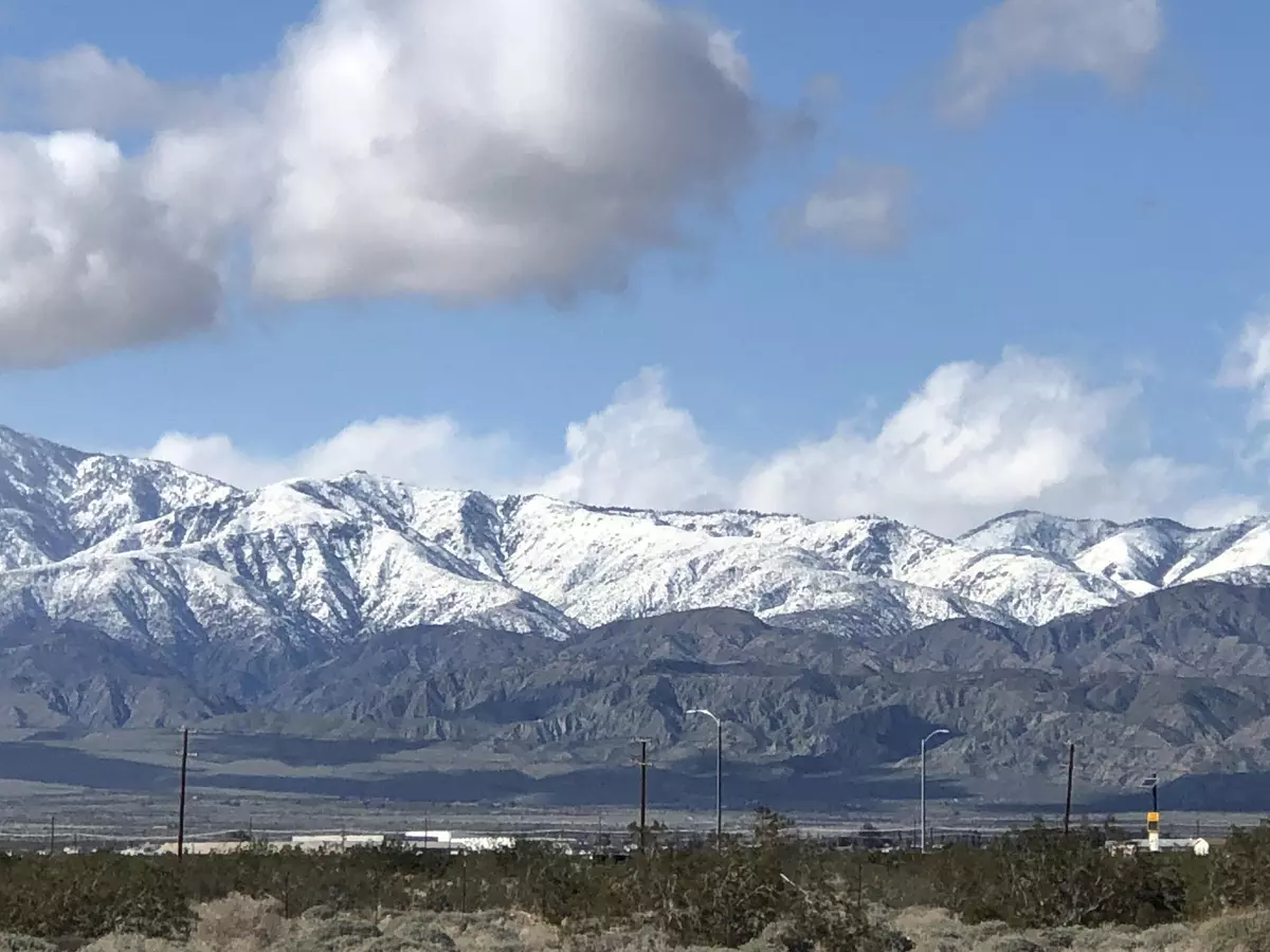 Desert Hot Springs, CA 92240,217 Avenida Dorado