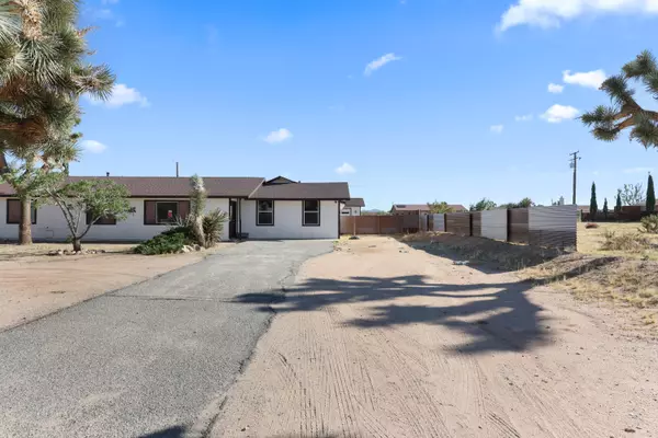 Yucca Valley, CA 92284,58407 Campanula ST