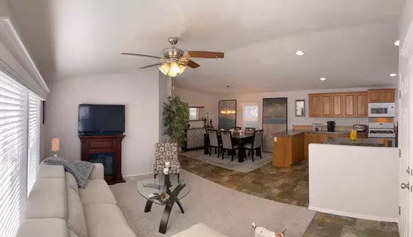 Palm Springs, CA 92262,22840 Sterling AVE #20