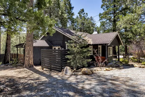 Idyllwild, CA 92549,54755 North Circle DR