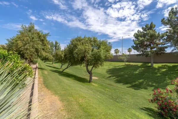 Palm Desert, CA 92211,78613 Rockwell CIR